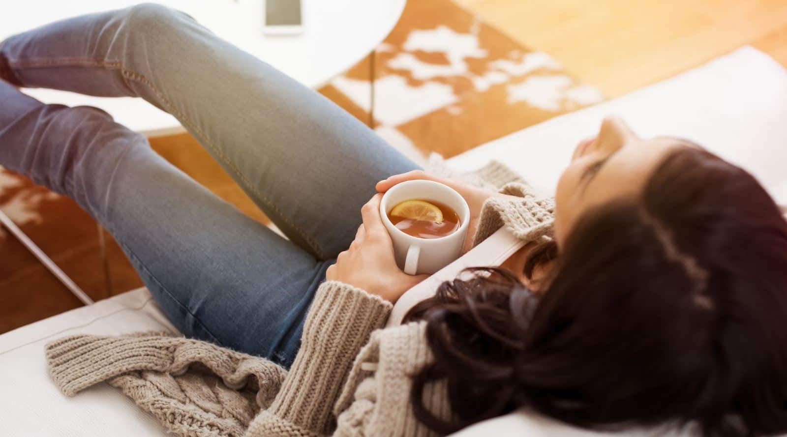 the 8 best teas for pain relief from menstrual cramps