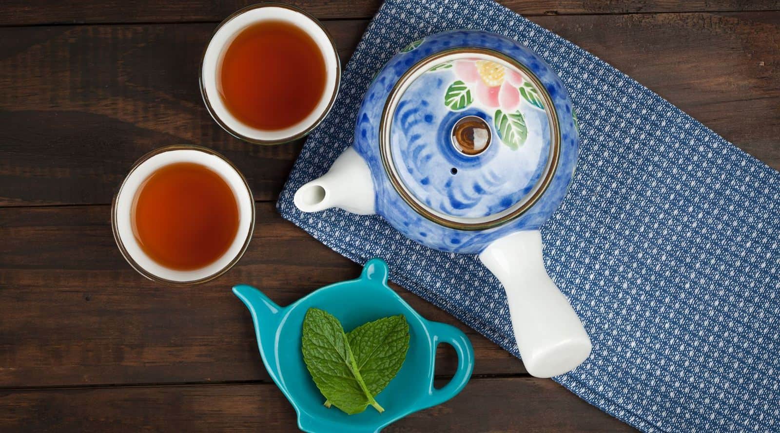 the ultimate guide to choosing the best japanese teapot
