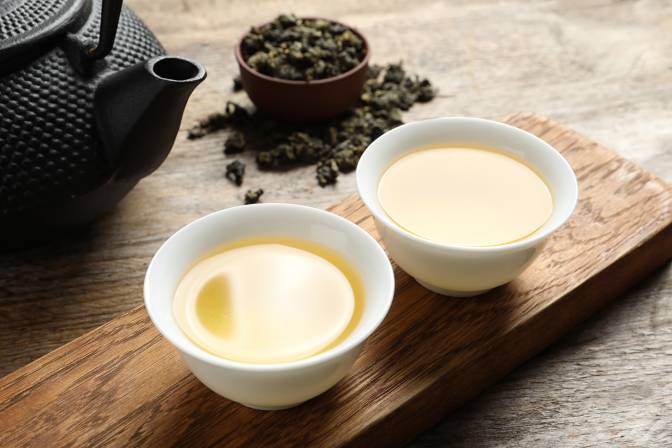 Tieguanyin Tea Guide Benefits, Caffeine, Flavor